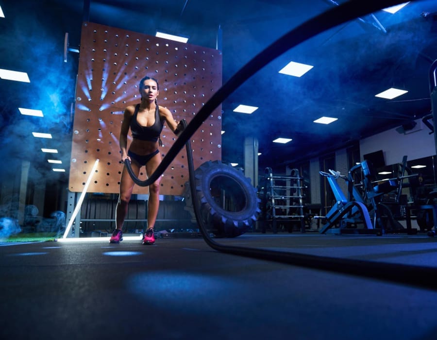 Battle-ropes HIIT workout